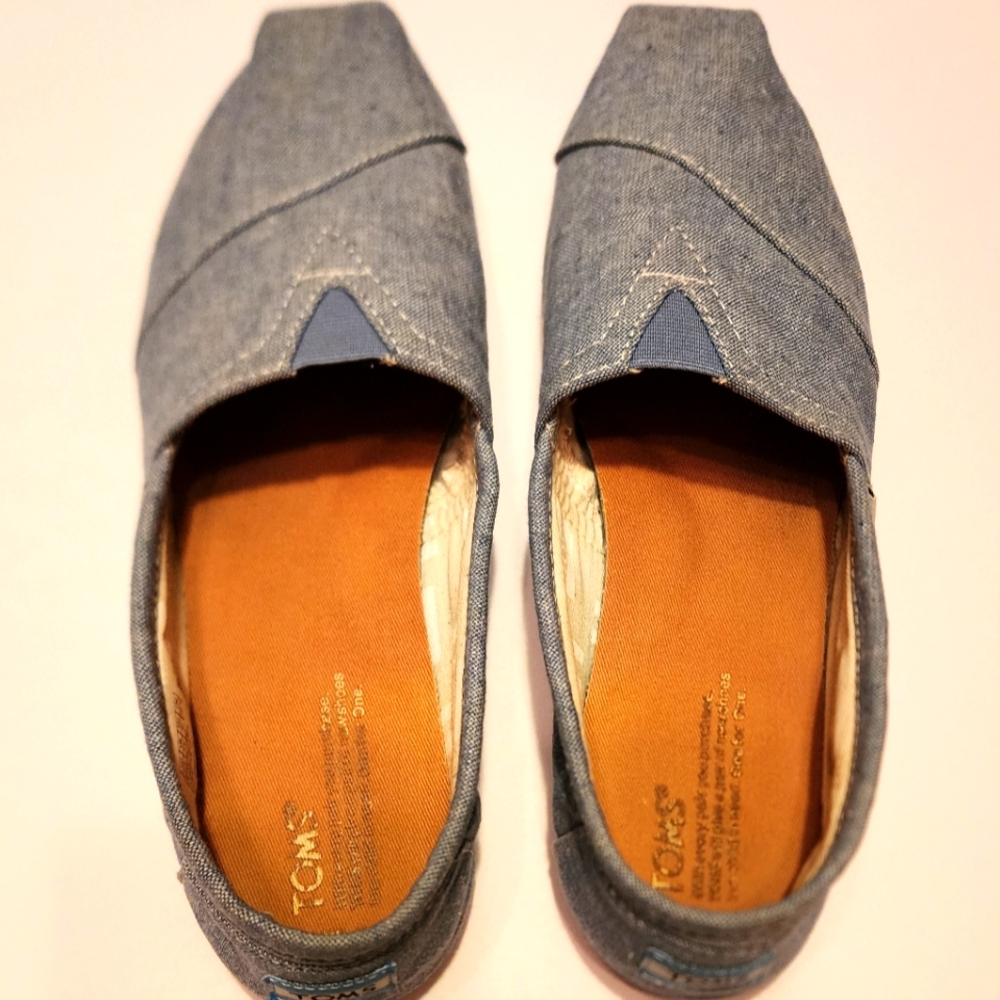 TOMS Light Blue Denim Casual Slip-Ons Womens Size 9.5 Removable Insole